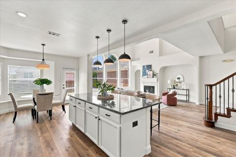 10236 Vintage Drive