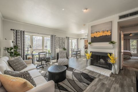 4415 Bellaire Drive S 203S, Fort Worth