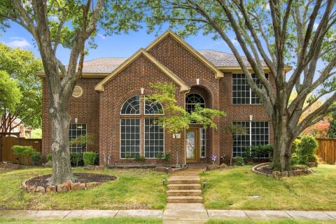 816 Rolling Meadows Court