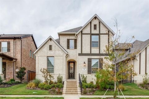 1503 White Squall Trail, Arlington