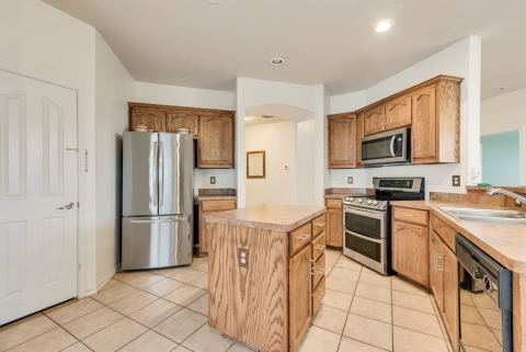 1008 Fort Apache Drive, Fort Worth