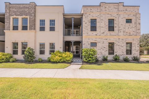 305 Sunset Lane 101, Fort Worth
