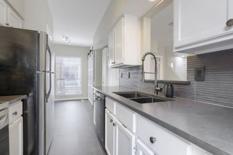 4000 Rawlins Street 108