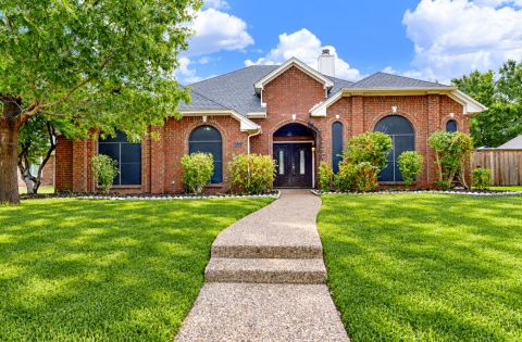 6732 Coach House Lane