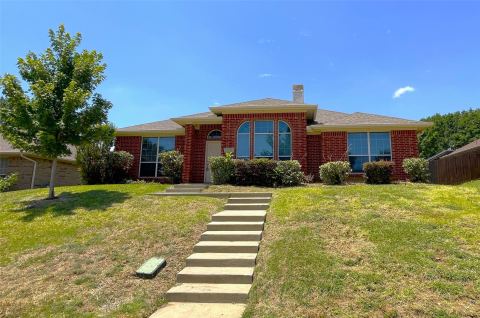 1534 Steamboat Trail, Lewisville