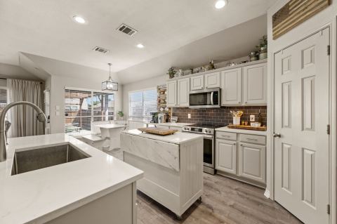 628 Poncho Lane