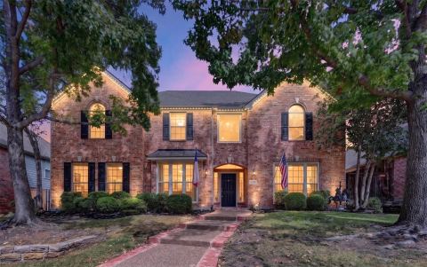 1425 Fairlakes Pointe Drive