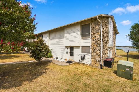 100 Harbor Drive 104