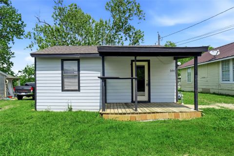 506 Bluebonnet Street, Aubrey