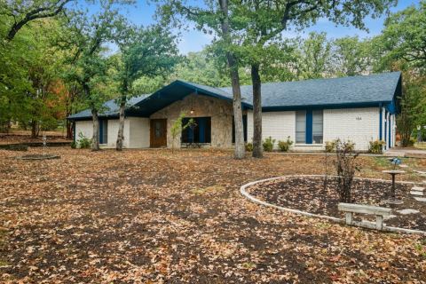 104 Trailwood Court
