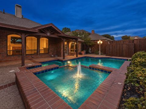 4404 Briar Hollow Drive