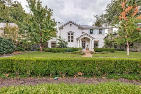 4331 Versailles Avenue