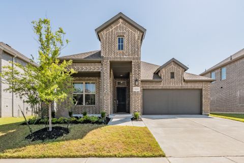 918 Hawthorn Lane