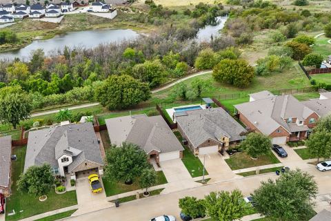 7417 Lowline Drive, Fort Worth