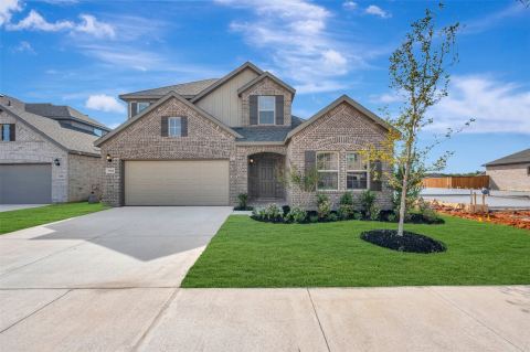 3304 Majesty Lane