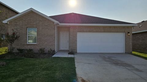 10348 Rosegreen Lane, Fort Worth