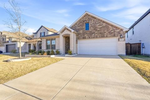 1864 Everglades Drive, Forney