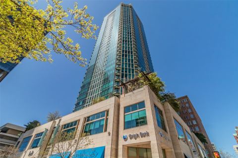 500 Throckmorton Street 2011, Fort Worth
