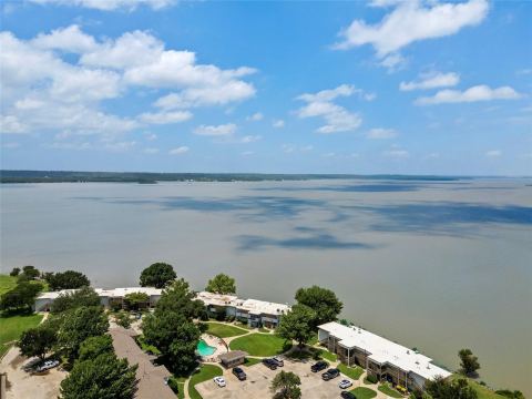 109 Harbor Drive 105
