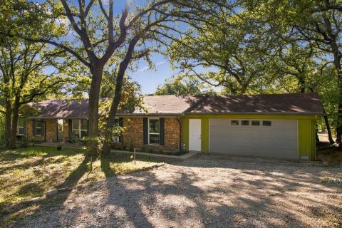 1300 Oak Country