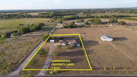 203 Farrar Road, Waxahachie