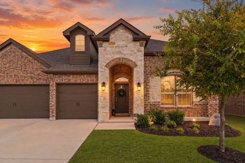 3520 Tunnel Avenue, Aubrey