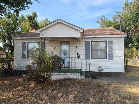 2013 S 22nd Street, Waco