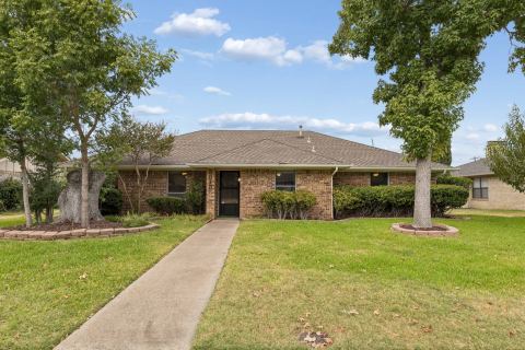 3815 Spring Hollow Drive, Carrollton