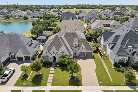 811 Shackleford Lane