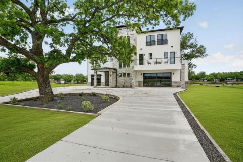1046 River Ranch Lane